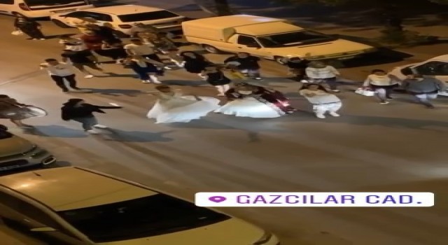 Gelinlik giyen damak, geline taş çıkardı