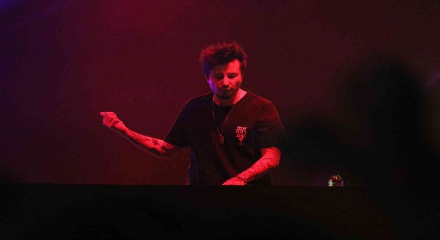 Gençlik ve Spor Festivalinin son gününde gençler, konser ve yarışmalarla eğlenceye doydu
