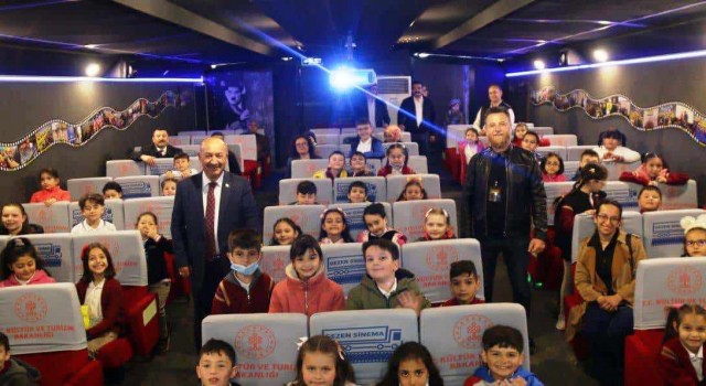 Gezen Sinema Tırı Kütahyada