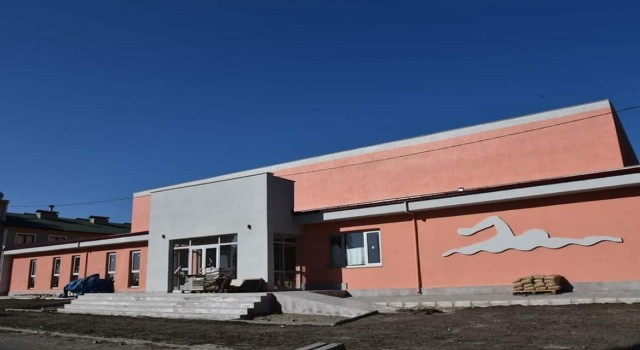 Göreleye yarı olimpik yüzme havuzu