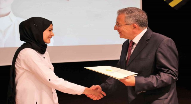 “Göster Kendini” fotoğraf yarışmasında dereceye girenler ödüllerini aldı