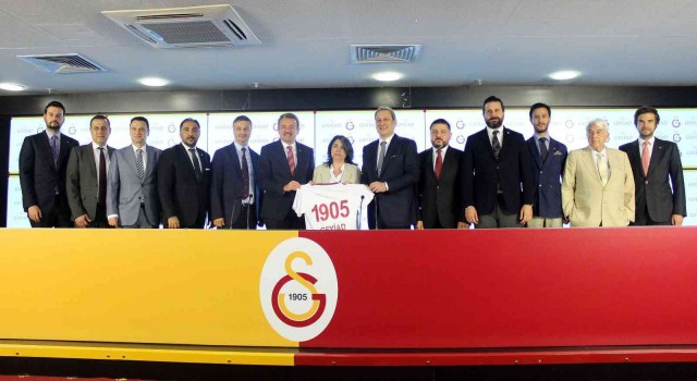 GSYİAD, Galatasaray Erkek Voleybol Takımına forma sponsoru oldu