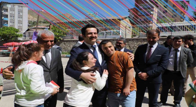 Hakkaride ‘Çocuk Şenliği düzenlendi