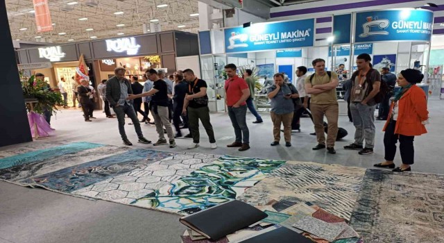 Halı tasarım öğrencileri Domotex Halı Fuarında
