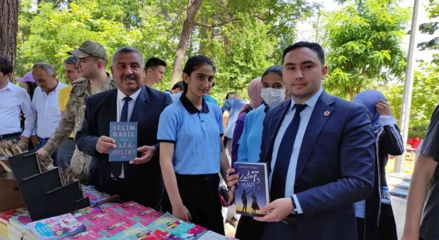 Hassada Kitap Fuarı açıldı