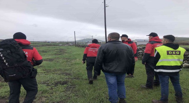 Hayvan otlatmadan dönerken kaybolan 12 yaşındaki Tarıkı arama çalışmaları sürüyor