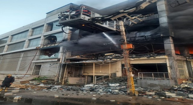 Hindistanda binada yangın: 26 ölü, 30 yaralı