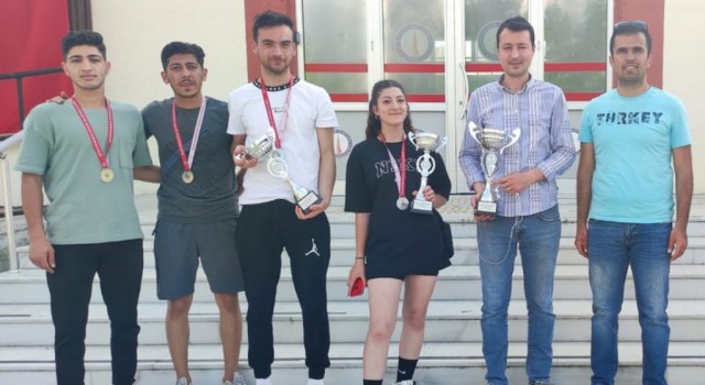 Hisarcık MYOda voleybol ve masa tenisi turnuvaları
