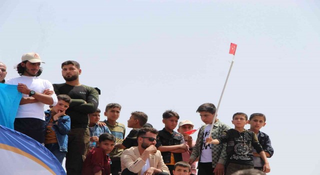 İçişleri Bakanı Soylu, İdlibde briket evlerin anahtar teslim törenine katıldı