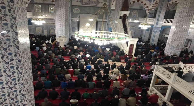 İlk Ramazan Bayramı namazı Iğdırda kılındı