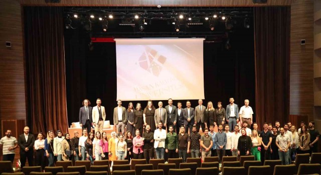 İnşaat sektöründe dijitalleşmenin kodları HKÜde masaya yatırıldı