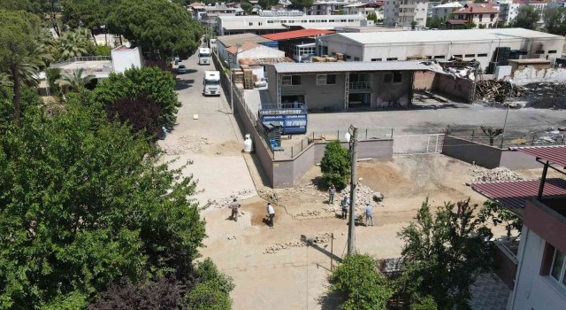 İsabeylide yangından etkilenen yollar yenilendi