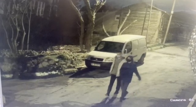 İstanbulda 9 ev soyan hırsızlar kamerada