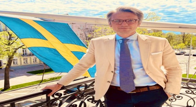 İsveçin Ukrayna Büyükelçiliği yeniden Kievde