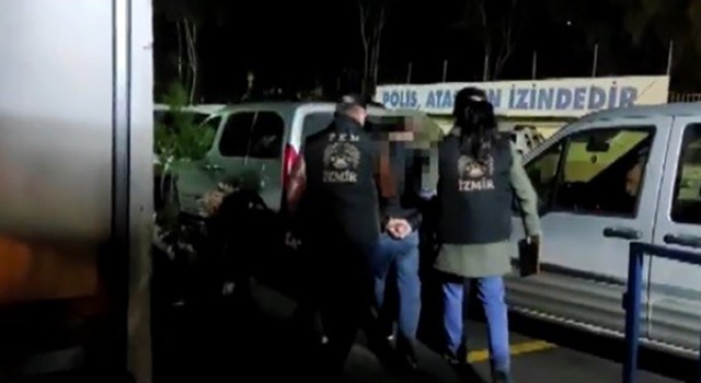 İzmir merkezli FETÖ operasyonunda gözaltı sayısı 51e yükseldi