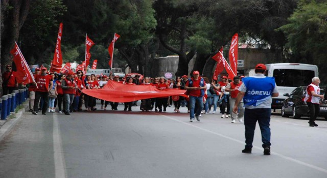 İzmirde 1 Mayıs kutlamaları