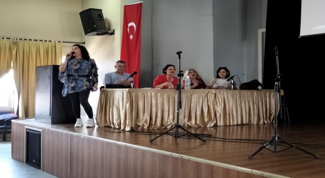 İzmirde Geleneksel Gençlik Günleri düzenlendi
