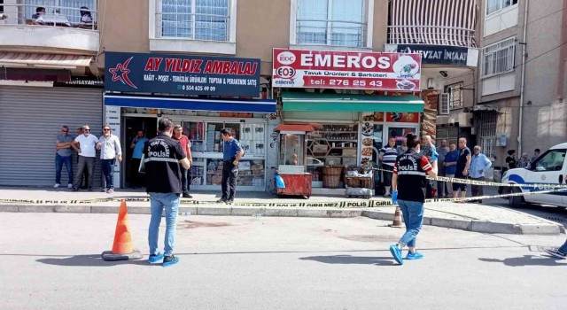 İzmirde iki grup arasında silahlı kavga: 3 yaralı