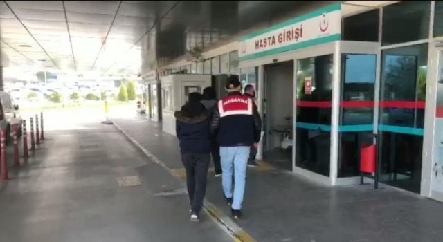 İzmirde terör operasyonu: 13 gözaltı
