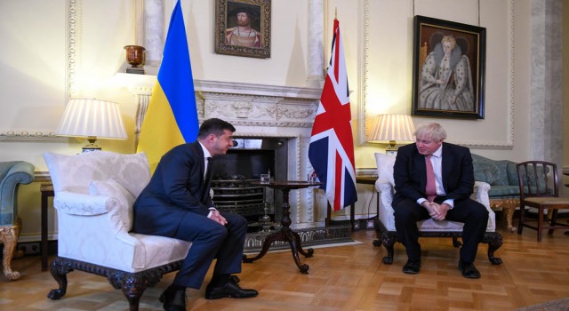 Johnson ve Zelenskiy, Ukraynadan tahıl ihracatını sürdürme konusunda görüştü