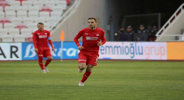 Jorge Felix gol sayısını 3e çıkardı