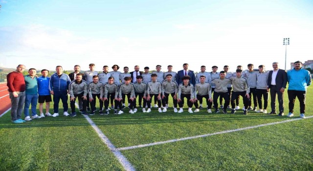 Kahramankazan U18 futbol takımı Türkiye Şampiyonası için Afyona hareket etti