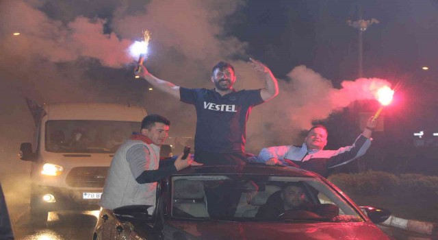 Karabükte Trabzonlular sokağa döküldü