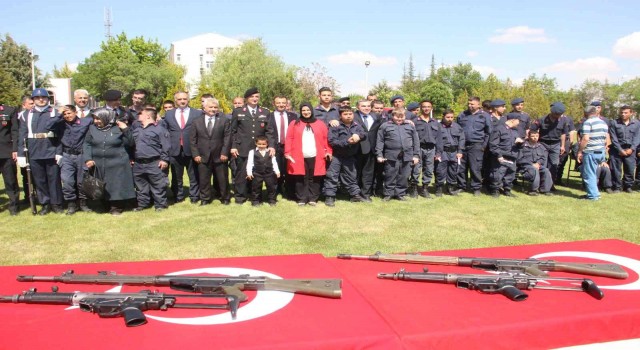 Karamanda bir günlük askerlik yapan engelliler törenle yemin etti