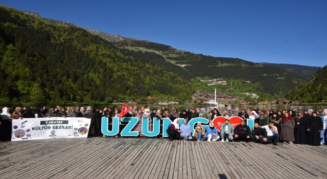 Karatay Belediyesinden kadın kursiyerlere Karadeniz gezisi