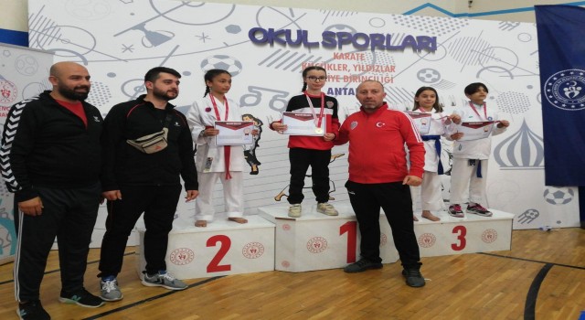 Karatede Türkiye şampiyonu oldu