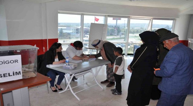 Karsta, Ali Gürbüz Sadıkoğlu, güven tazeledi