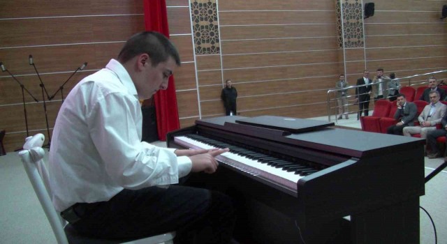 Kastamonuda özel bireyler yetenekleri ile vatandaşları kendilerine hayran bıraktı
