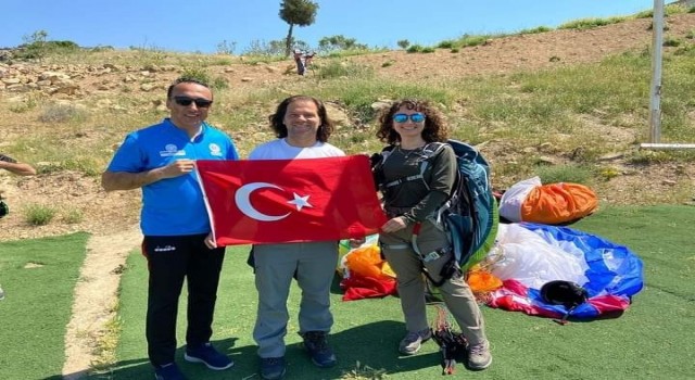 Kaymakamdan Pamukkale semalarında anlamlı uçuş
