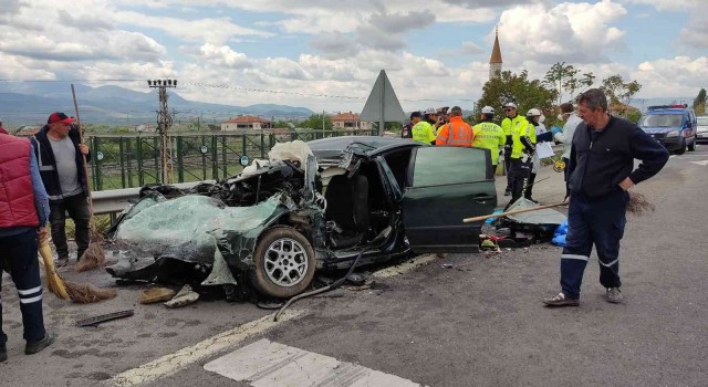 Kayseride trafik kazası: 3 ölü, 2 ağır yaralı