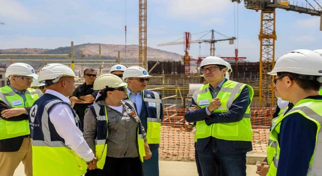 Kazakistan Enerji Bakanı Akçulakov ve beraberindeki heyet Akkuyu NGSyi gezdi