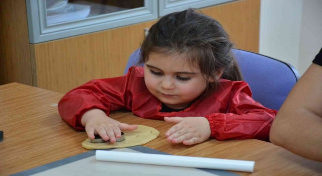 Keçiören Belediyesinden miniklere ‘kurabiye yapma etkinliği