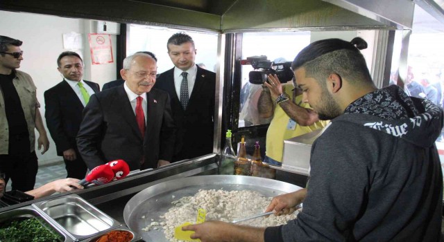 Kılıçdaroğlu, Bucakta esnaf ziyaretinde bulundu