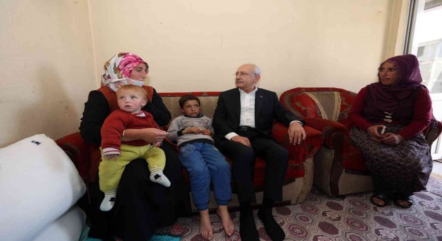 Kılıçdaroğlu, Vanda elektriği kesilen aileyi ziyaret etti