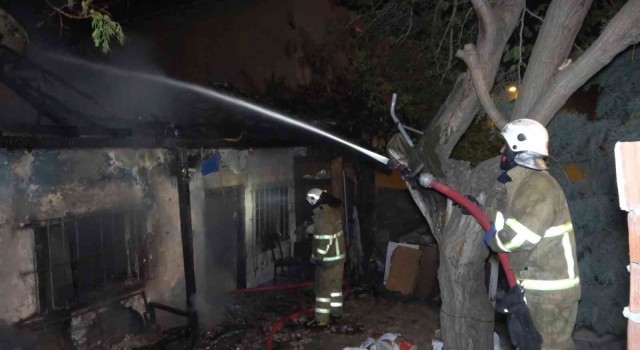 Kırıkkalede müstakil evde yangın paniği