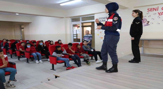 Kırklarelinde öğrencilere “Kariyer Olarak Jandarma” anlatıldı