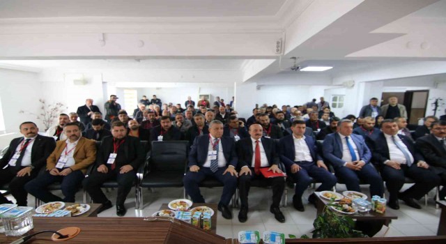 Kırşehir Esnaf Odaları Bahamettin Öztürke yeniden başkanlık vizesi verdi