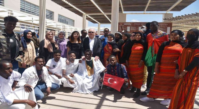KMÜde 22 ülkeden yüzlerle öğrenci kültürlerini tanıttı