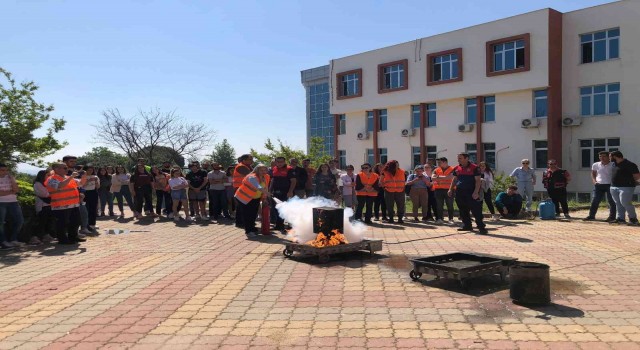 Koçarlı MYOda Deprem ve Yangın Tatbikatı gerçekleşti
