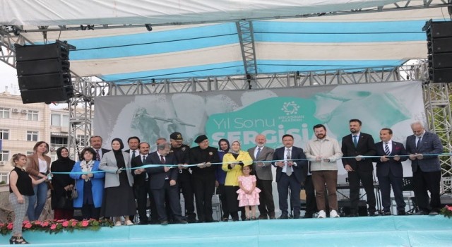 Kocasinan Akademiden göz kamaştıran ‘yılsonu sergisi açıldı