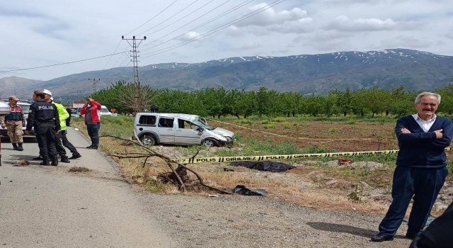 Kontrolden çıkan araç takla attı: 1 ölü