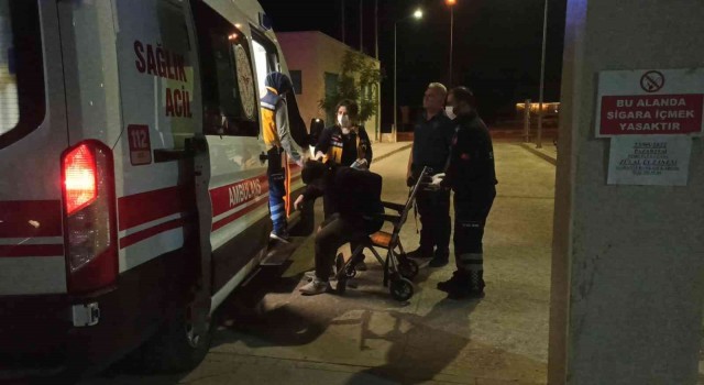 Konyada hafif ticari araç motosiklet ile çarpıştı: 2 yaralı