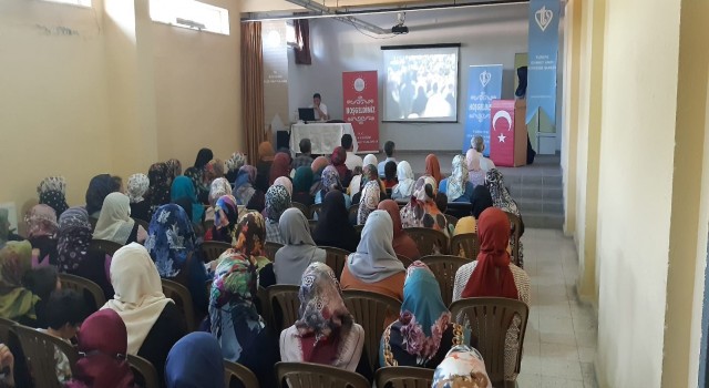 Köyceğizde “Dijital Dünyada Değerleriyle Aile Olmak” konulu konferans düzenlendi