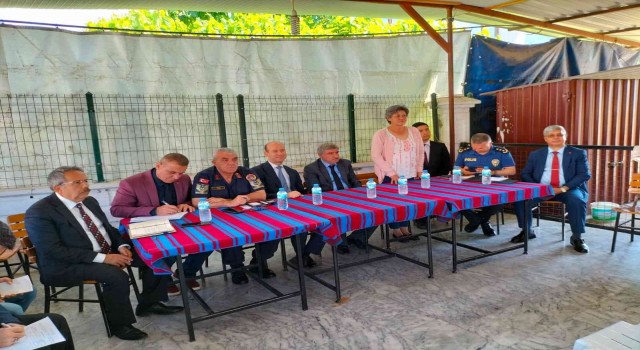 Köyceğizde halk toplantıları devam ediyor