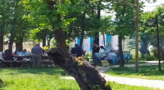 Köyceğizde Hıdırellez kutlamalarında renkli görüntüler oluştu