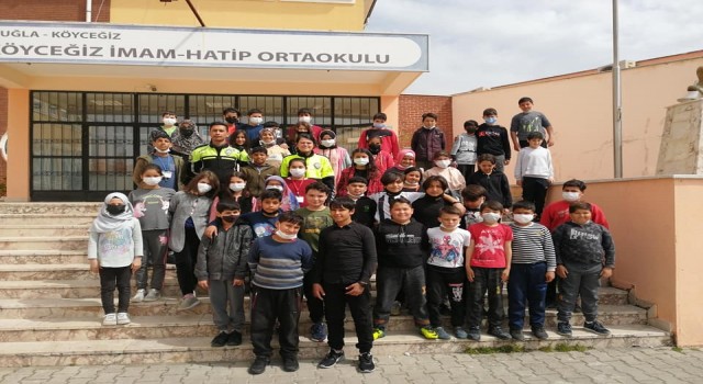 Köyceğizde polislerden öğrencilere eğitim